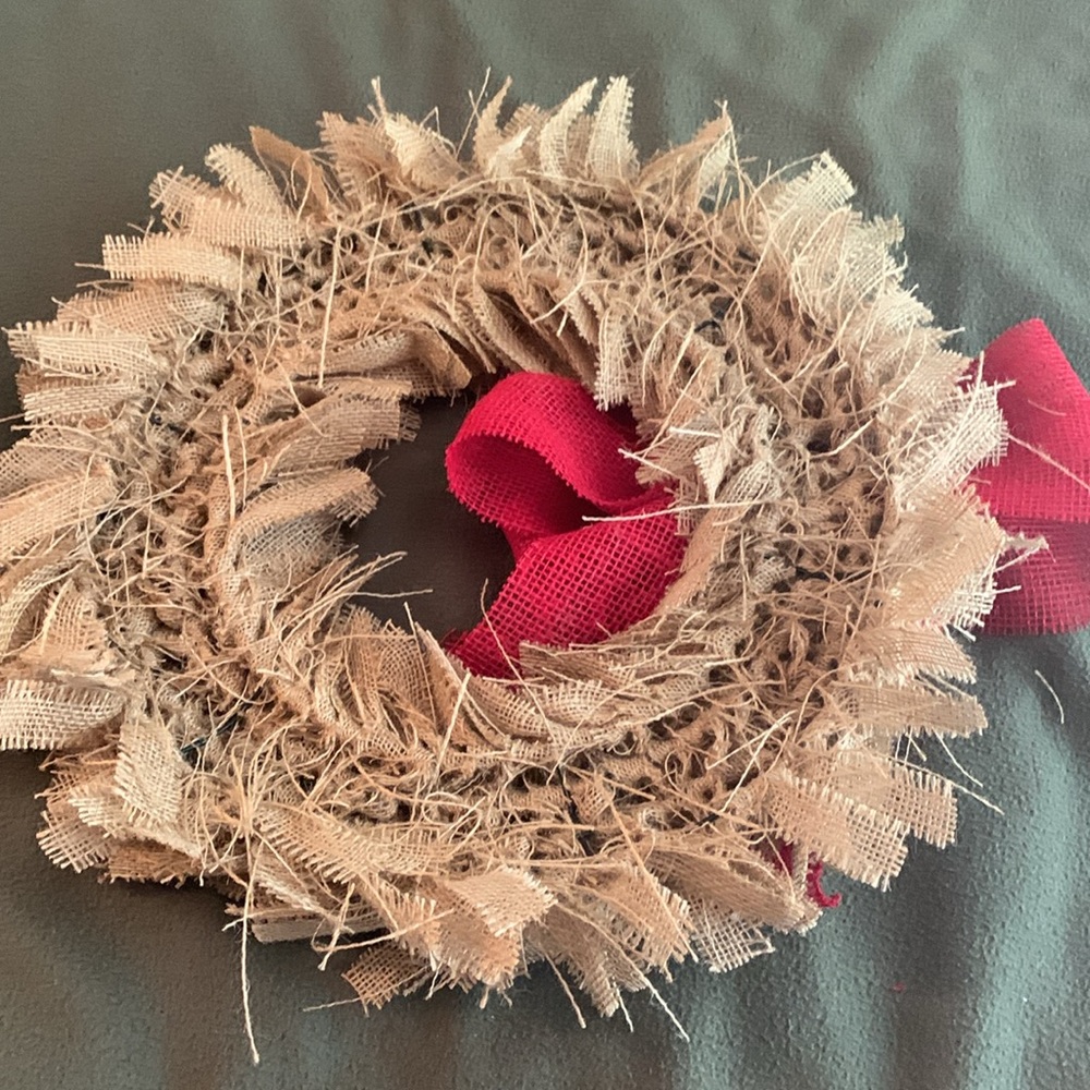 Brand new handcrafted rustic natural and red burlap wreath. Approx 22” w/ bow - Picture 6 of 6
